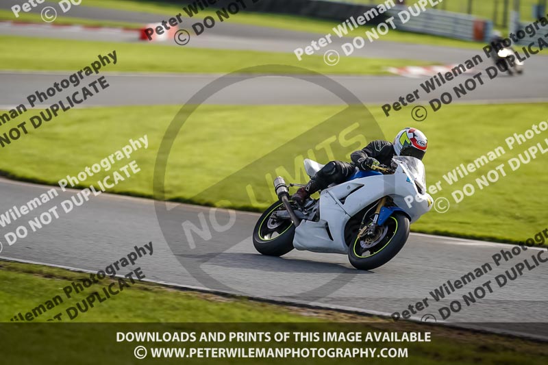 anglesey;brands hatch;cadwell park;croft;donington park;enduro digital images;event digital images;eventdigitalimages;mallory;no limits;oulton park;peter wileman photography;racing digital images;silverstone;snetterton;trackday digital images;trackday photos;vmcc banbury run;welsh 2 day enduro